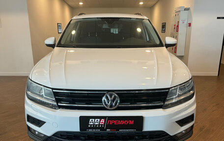 Volkswagen Tiguan II, 2020 год, 2 450 500 рублей, 2 фотография