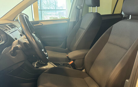 Volkswagen Tiguan II, 2020 год, 2 450 500 рублей, 8 фотография