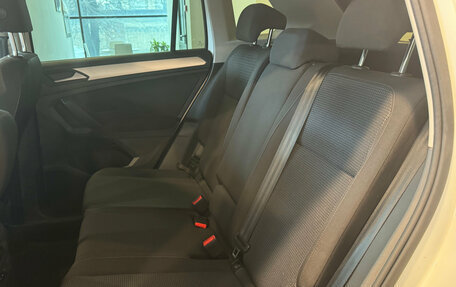 Volkswagen Tiguan II, 2020 год, 2 450 500 рублей, 10 фотография