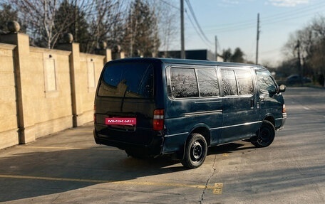 Toyota HiAce H100, 1991 год, 655 000 рублей, 3 фотография