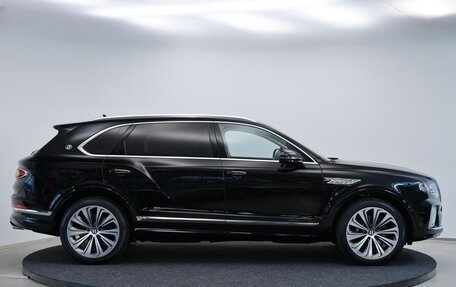 Bentley Bentayga I, 2025 год, 41 500 000 рублей, 4 фотография