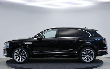 Bentley Bentayga I, 2025 год, 41 500 000 рублей, 5 фотография