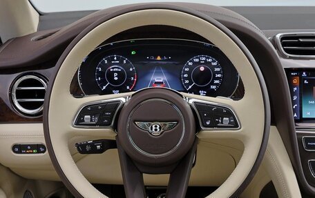 Bentley Bentayga I, 2025 год, 41 500 000 рублей, 12 фотография