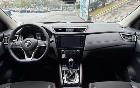 Nissan Qashqai, 2022 год, 1 950 000 рублей, 8 фотография