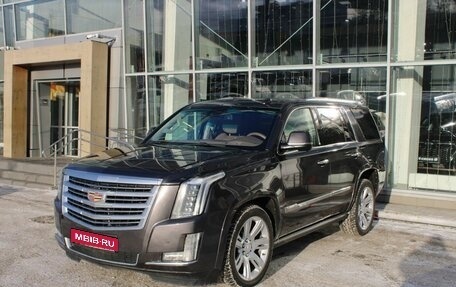 Cadillac Escalade IV, 2016 год, 2 800 000 рублей, 1 фотография