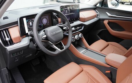 Skoda Kodiaq, 2025 год, 6 199 000 рублей, 12 фотография