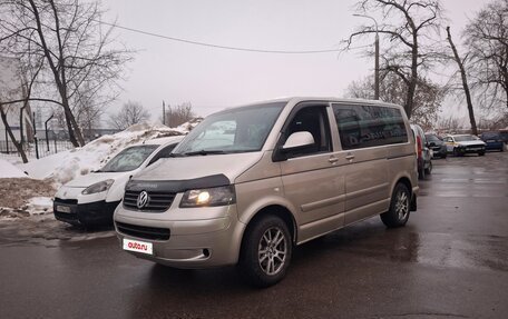 Volkswagen Multivan T5, 2003 год, 800 000 рублей, 2 фотография