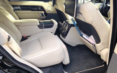 Land Rover Range Rover IV рестайлинг, 2019 год, 7 150 000 рублей, 13 фотография