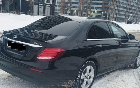 Mercedes-Benz E-Класс, 2019 год, 3 400 000 рублей, 8 фотография