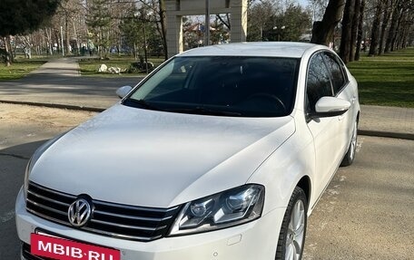 Volkswagen Passat B7, 2013 год, 1 300 000 рублей, 2 фотография