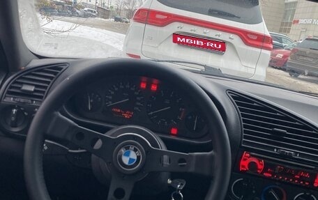 BMW 3 серия, 1992 год, 200 000 рублей, 11 фотография