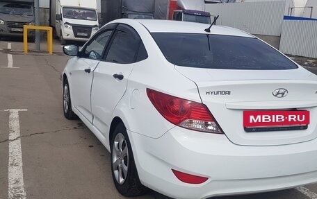 Hyundai Solaris II рестайлинг, 2012 год, 695 000 рублей, 5 фотография