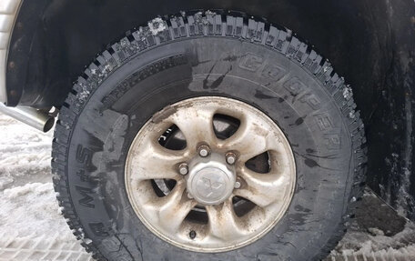 Mitsubishi Pajero III рестайлинг, 1999 год, 450 000 рублей, 20 фотография