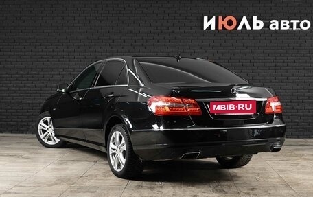 Mercedes-Benz E-Класс, 2011 год, 1 560 000 рублей, 6 фотография
