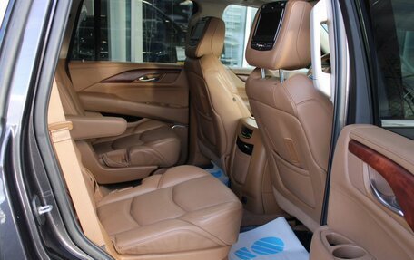 Cadillac Escalade IV, 2016 год, 2 800 000 рублей, 20 фотография