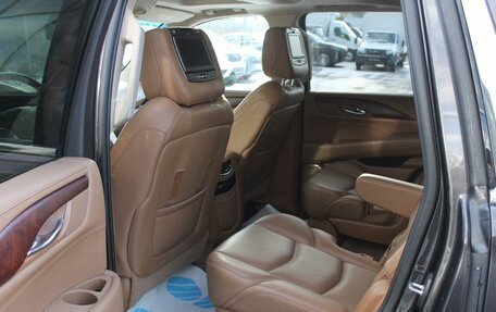 Cadillac Escalade IV, 2016 год, 2 800 000 рублей, 18 фотография