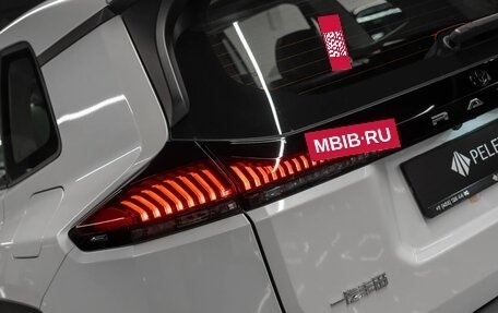 Toyota RAV4, 2025 год, 4 850 000 рублей, 24 фотография