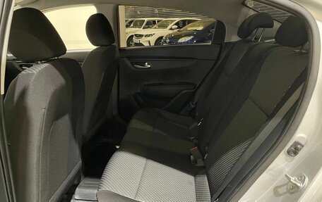 KIA Rio IV, 2020 год, 1 000 000 рублей, 20 фотография