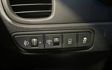 KIA Rio IV, 2020 год, 1 000 000 рублей, 29 фотография