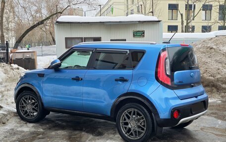 KIA Soul II рестайлинг, 2018 год, 1 970 000 рублей, 1 фотография