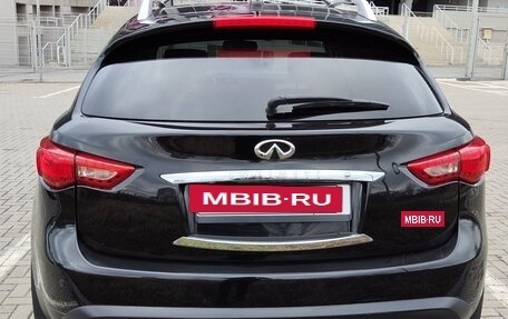 Infiniti FX II, 2010 год, 2 000 000 рублей, 2 фотография