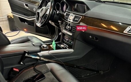 Mercedes-Benz E-Класс, 2014 год, 2 650 000 рублей, 10 фотография