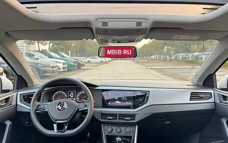 Volkswagen Polo, 2022 год, 1 580 000 рублей, 9 фотография