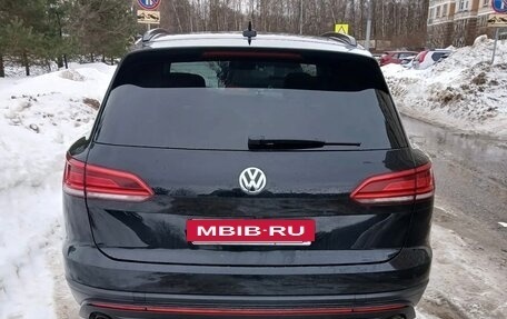 Volkswagen Touareg III, 2019 год, 4 200 000 рублей, 4 фотография