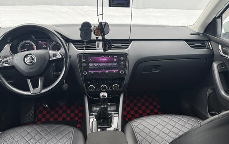 Skoda Octavia, 2017 год, 1 690 000 рублей, 11 фотография