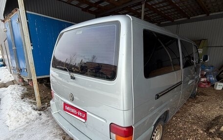 Volkswagen Caravelle T4, 2003 год, 1 300 000 рублей, 3 фотография