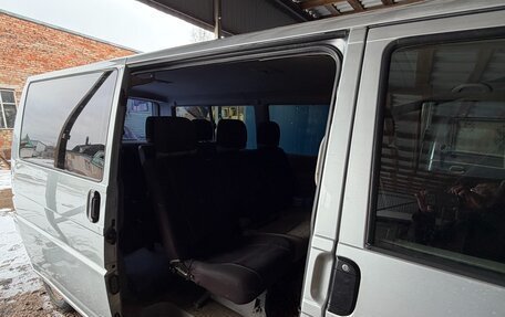 Volkswagen Caravelle T4, 2003 год, 1 300 000 рублей, 15 фотография