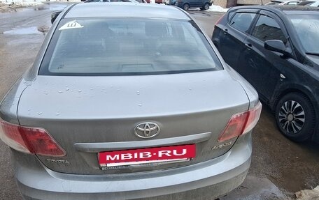 Toyota Avensis III рестайлинг, 2009 год, 700 000 рублей, 2 фотография