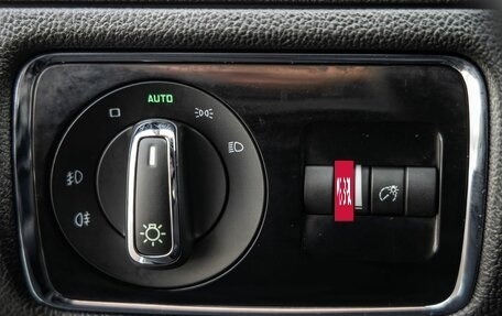 Skoda Superb III рестайлинг, 2014 год, 1 498 000 рублей, 20 фотография