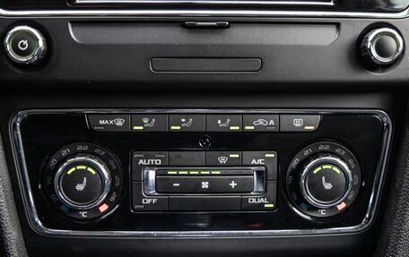 Skoda Superb III рестайлинг, 2014 год, 1 498 000 рублей, 29 фотография