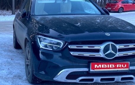Mercedes-Benz GLC, 2019 год, 3 100 000 рублей, 4 фотография