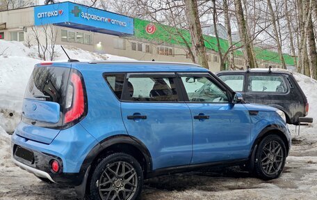KIA Soul II рестайлинг, 2018 год, 1 970 000 рублей, 9 фотография