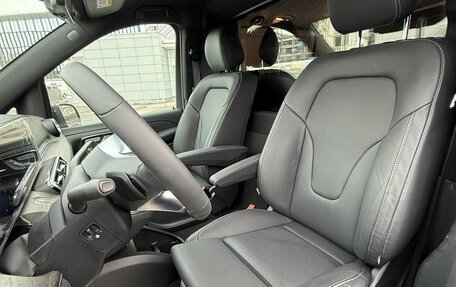 Mercedes-Benz V-Класс, 2024 год, 16 990 000 рублей, 9 фотография