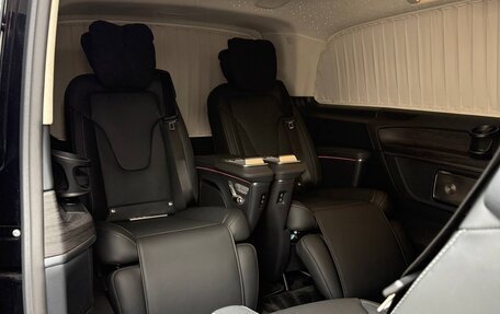 Mercedes-Benz V-Класс, 2024 год, 16 990 000 рублей, 21 фотография