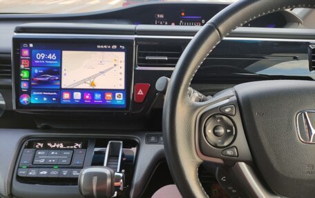 Honda Stepwgn IV, 2019 год, 2 300 000 рублей, 4 фотография