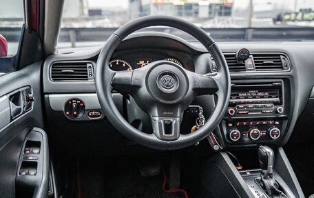 Volkswagen Jetta VI, 2012 год, 1 078 000 рублей, 22 фотография