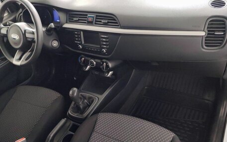 KIA Rio IV, 2018 год, 1 230 000 рублей, 15 фотография