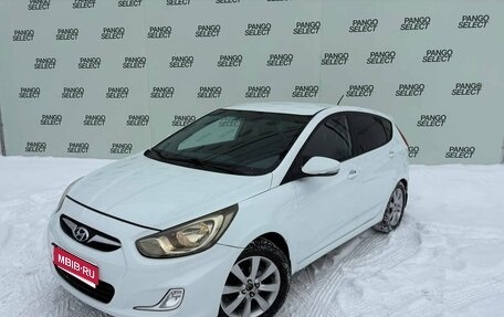 Hyundai Solaris II рестайлинг, 2011 год, 625 000 рублей, 1 фотография