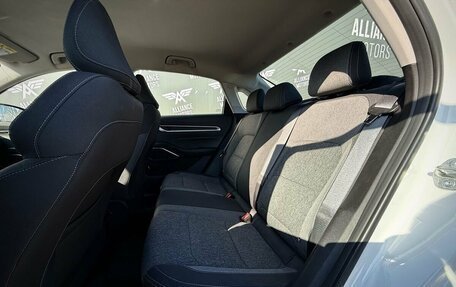 Geely Emgrand, 2023 год, 1 400 000 рублей, 11 фотография