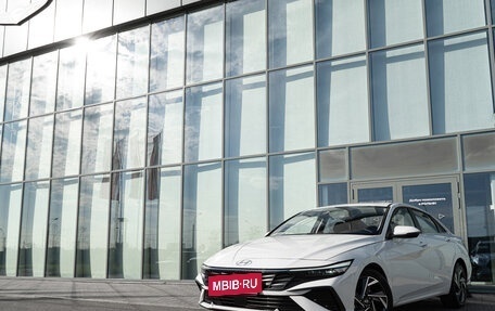 Hyundai Elantra, 2023 год, 2 351 194 рублей, 3 фотография