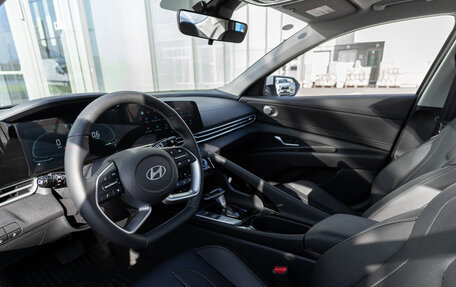 Hyundai Elantra, 2023 год, 2 351 194 рублей, 36 фотография