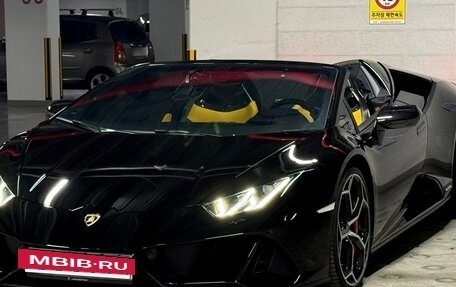 Lamborghini Huracán, 2023 год, 36 500 000 рублей, 2 фотография