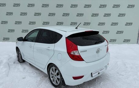 Hyundai Solaris II рестайлинг, 2011 год, 625 000 рублей, 6 фотография