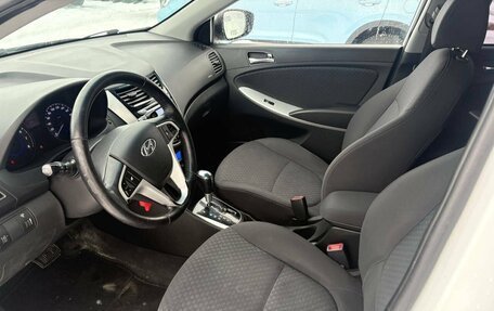 Hyundai Solaris II рестайлинг, 2011 год, 625 000 рублей, 11 фотография