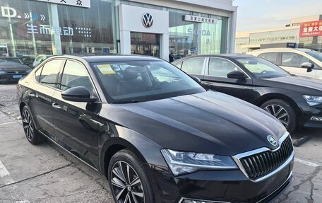 Skoda Superb III рестайлинг, 2026 год, 2 690 000 рублей, 1 фотография