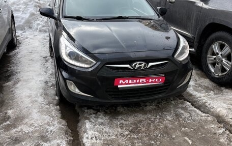 Hyundai Solaris II рестайлинг, 2013 год, 860 000 рублей, 7 фотография